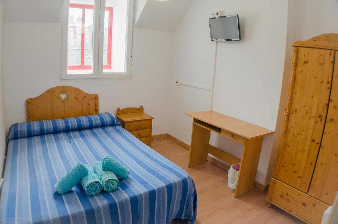 Hostal Los Calatravos Alcañiz Zewnętrze zdjęcie